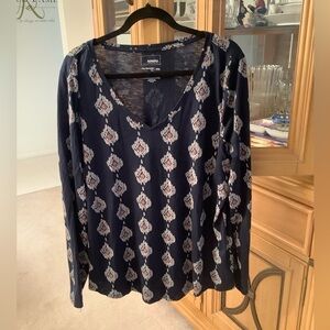 NICE NAVY BLUE PRINT V-NECK XXL TOP